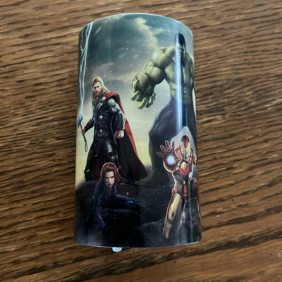 Marvel Avengers Flameless Flicker Color Changing Kids Bed Side led Candle - Picture 3 of 13